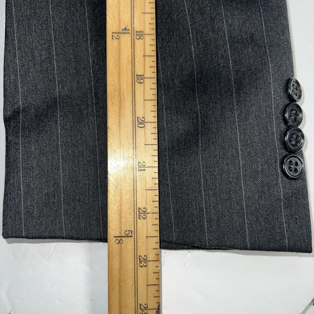Jos. A. Bank Men's Black Wool Pinstripe Lined Pockets Blazer Jacket Size 44R